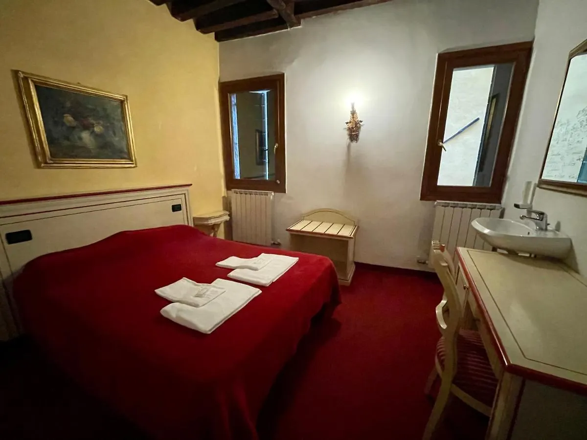 Hostel Ai Boteri